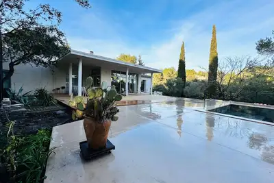 Image de Villa Des Terres Avec Piscine