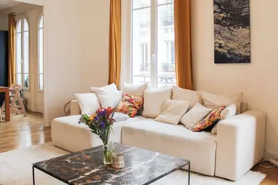 Image de Appartement 95m² spacieux et lumineux à Courbevoie