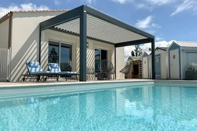 Image de Maison de vacances « La Villa Des Conches - 701 » avec terrasse privée, jardin et Wi-Fi