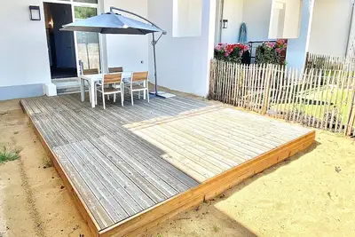 Image de Studio « 3-4 pers à 1 km de la plage » avec piscine partagée et terrasse privée