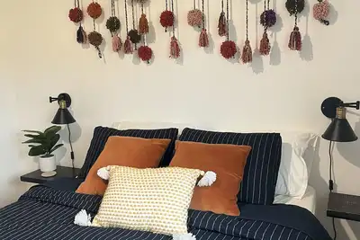 Image de Stunning luxury A-frame with 360 Views. Stargazers Delight.