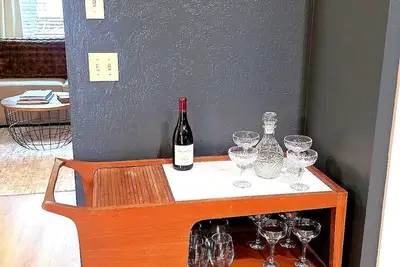 Image de Cozy 3-bedroom cabin in lovely Groveland with Ac