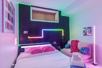 Arcade | Neon Lights | 70 min Banff | Local Coffee