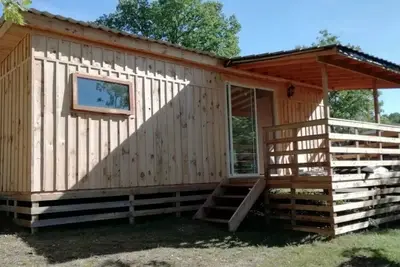 Image de ZEcamping 3 étoiles avec piscine et pataugeoire