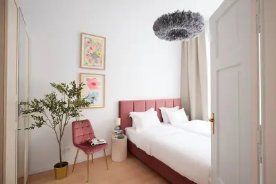 Image de Canvas House Porcelain 2-bed family apartment