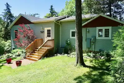 Image de Sylvia Cedars Cabin Rental Snowmobile and Boat Rentals