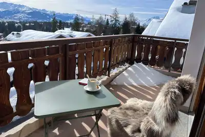 Image de Sunny 3-bedroom apartment with Alpine view and 2 parking spaces in Crans-Montana