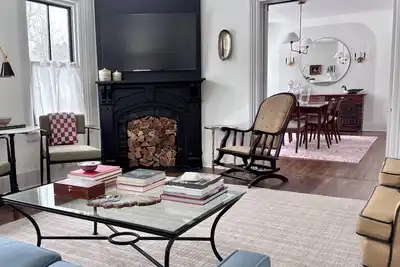 Image de Luxury 3-Bedroom Retreat in Downtown Lenox & Minutes to Tanglewood