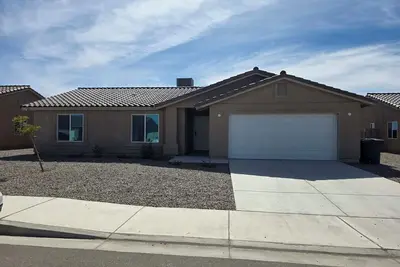 Image de Beautiful 3-bedroom house with Ac in wonderful Yuma