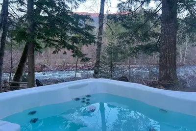 Image de The River Rest - Hot Tub & Sandy River Retreat