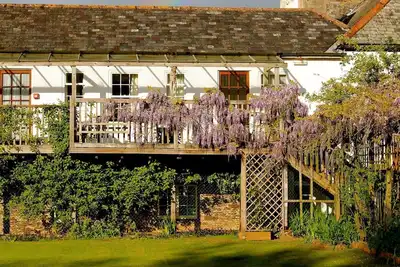 Image de Wisteria Suite at Fingals - sleeps 4 guests  in 2 bedrooms