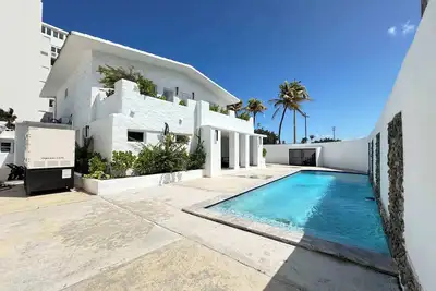 Azurea | Modern 6br w/ Pool Steps to Beach