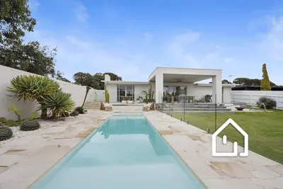 Image de The White Oasis – Sorrento Family Haven