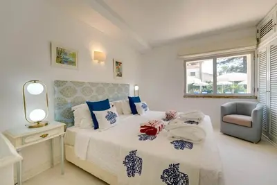 Image de Tranquil Sunrise Beach Villa by Delilah Collection Perfect for Beach Adventures