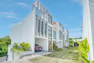 Image de Snow White Villa 1 3-Bedroom Haven near the Beach