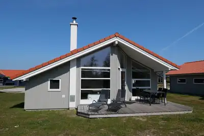 Image de 62m² vacation home close to the beach in Großenbrode for 6 people & dog