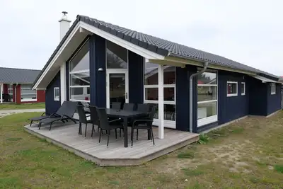 Image de Scandinavian living in a 79m² vacation home for up to 8 people and a dog