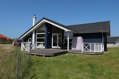 Image de 79m² vacation home for 8 people with dog and sauna