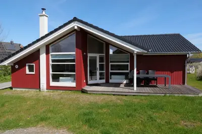 Image de Vacation home with space and style on 79m² for 8 people with terrace and dog