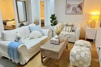 Image de Urban Beachside Escape near Eastgardens