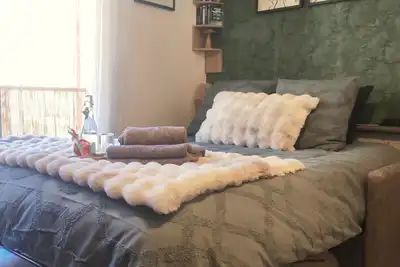 Image de Ax-les-Thermes, studio cosy 4 pers et balcon : ski, rando, thermes | Tout à pied