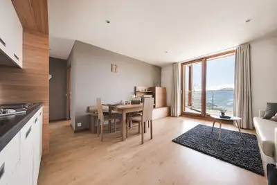 Image de Ferienwohnung Stille in Südtirol - Aviunshof nature design apartment