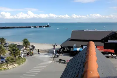 Image de Appartement duplex face à la mer vue sur le Mont Saint Michel
