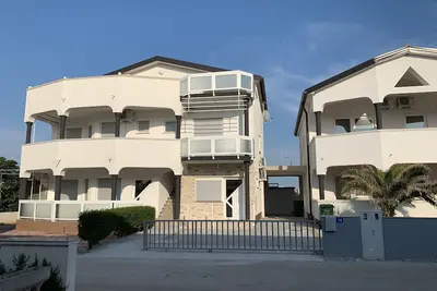 Image de Apartment Lavaran 6