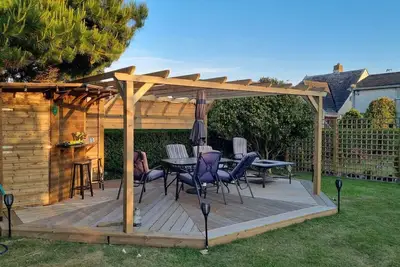 Image de Beach opposite, panoramic sea views and a garden bar to enjoy