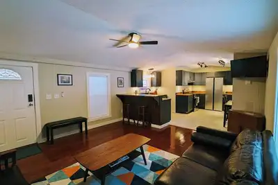 Image de Trailside Retreat Minutes from 500 Acres of State Park