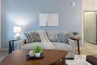 Image de Landing | Stylish 2bd, Gym, Clubhouse