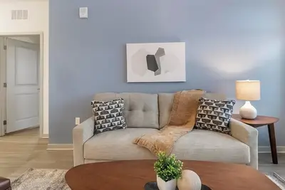 Image de Landing | Chic 2bd, Clubhouse, Gym