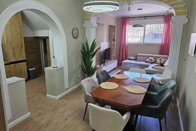 Cozy central vacation apartment \"Little Oasis\" Vlora