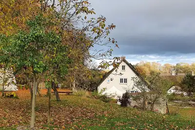 Image de Apartment Vera (4-8 Pers. ), traumhafte Alleinlage, riesiger Garten, Nähe Binz