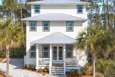 Image de Joy of Life Seacrest 30a Florida, Pool, Beach Tram