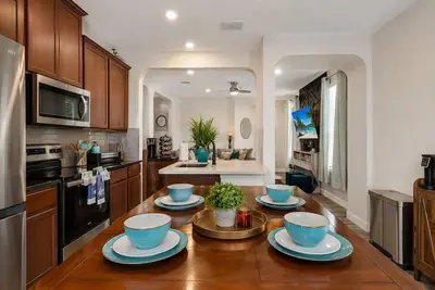 Image de Modern Retreat near RandolphAFB- Family Friendly, Coffee Bar, WiFi, Yard &Garage