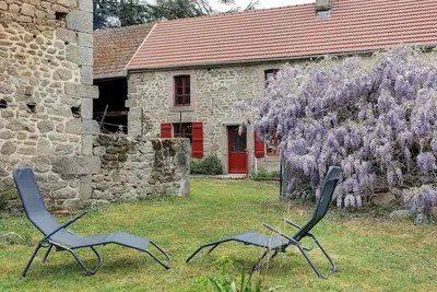 Image de Gîte Village de la Pierre de Masgot avec terrasse privée, jardin privé et Wi-Fi
