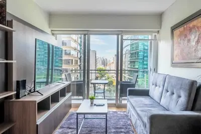 Image de Centric and Cozy Apt 3bed 2. 5 bath w/ Free parking