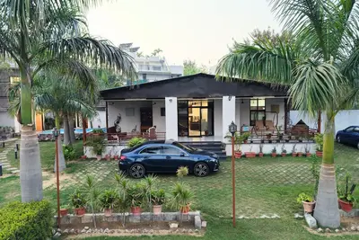 Image de Green Palm Estate Elegant 5br Farm Stay in the Heart of Jaipur with Garden&Pool