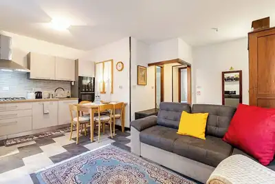 Image de Mv - Three-room apartment, covered garage 15 minutes from downtown