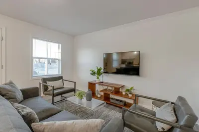 Memory Maker | Chic 1br Retreat