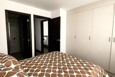 Apartamento frente a LaCarolina\"