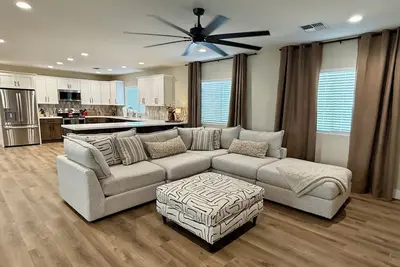 Image de Downtown Chandler Duplex Top Floor - 3 bed/2 bath