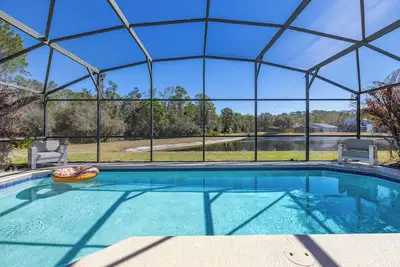 Image de Newly renovated  5 bed 3 bath villa with Ac in Sandy Ridge Davenport near Disney