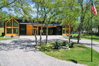 Image de This house is a 4 bedroom(s), 4 bathrooms, located in Pottsboro, Tx.