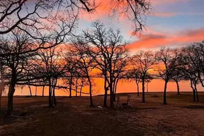 Image de This house is a 5 bedroom(s), 2. 5 bathrooms, located in Pottsboro, Tx.