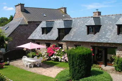 Image de Maison confortable de 2 chambres à Pléhédel