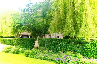 Image de Luxurious Country Barn in an area Listed for its Outstanding Natural Beauty.