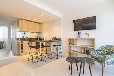 Image de Élégant Appartement Moderne à Reims avec Climatisation