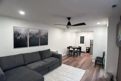 Image de . 25 mile walk to Downtown Flagstaff - brand new Condo 2bd